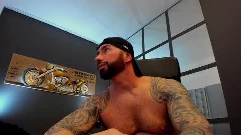 Snapshot of arongrant chatting on 03-04-25, 01:28 AronGrant online show from 03-04-25, 01:28