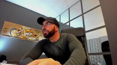 Snapshot of arongrant chatting on 03-10-25, 11:42 AronGrant online show from 03-10-25, 11:42