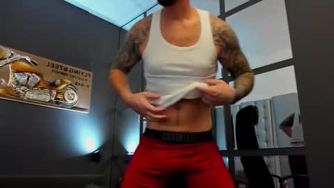 Snapshot of arongrant chatting on 10-09-25, 08:34 AronGrant online show from 10-09-25, 08:34