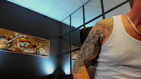 Snapshot of arongrant chatting on 12-05-25, 10:13 AronGrant online show from 12-05-25, 10:13