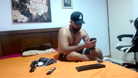 aronmiller online show from 09-21-25, 05:36