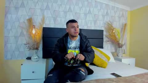 AronOlsen online show from 03-08-26, 12:31