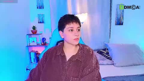 noah and ivy online show from 10-11-25, 04:12