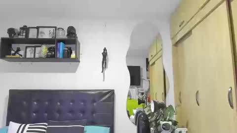 Snapshot of aronwilliams69 chatting on 09-17-25, 01:29 ARON  Independent model  online show from 09-17-25, 01:29