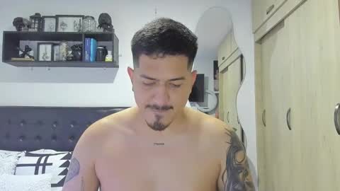 Snapshot of aronwilliams69 chatting on 10-31-25, 01:28 ARON  Independent model  online show from 10-31-25, 01:28