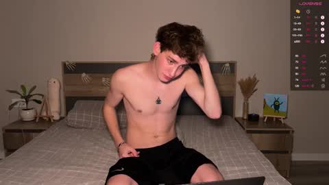 Aron and Phil solo online show from 11-01-25, 04:09