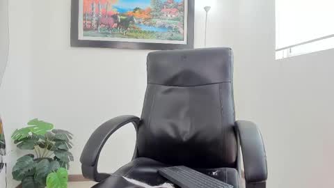   online show from 02-17-25, 06:59