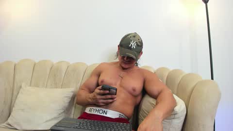   online show from 10-02-25, 01:01