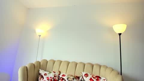 Snapshot of aroon_connor chatting on 12-04-25, 07:55 online show from 12-04-25, 07:55