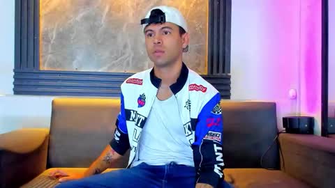 Aroon   online show from 11-07-25, 11:54