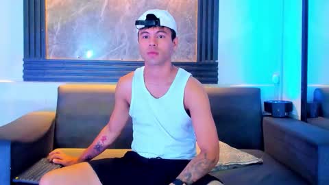 Aroon   online show from 11-24-25, 11:54