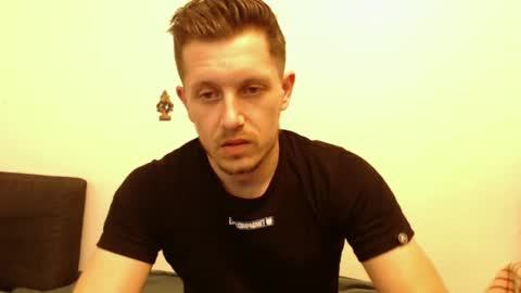 Snapshot of arromwilliam90 chatting on 01-22-25, 08:18 arromwilliam90 online show from 01-22-25, 08:18