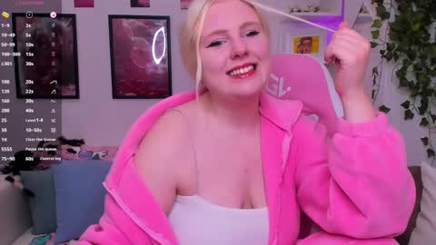 Lea online show from 09-16-25, 01:28