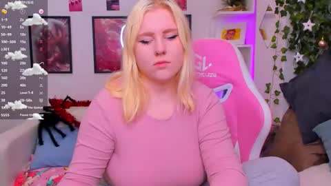 art_lovee_ online show from 12-21-25, 02:30