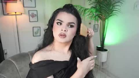 Chloe  online show from 10-23-25, 02:38