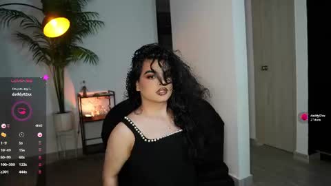 Snapshot of artechloe chatting on 06-21-26, 11:29 Chloe online show from 06-21-26, 11:29