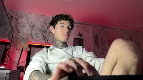   online show from 02-11-25, 09:25