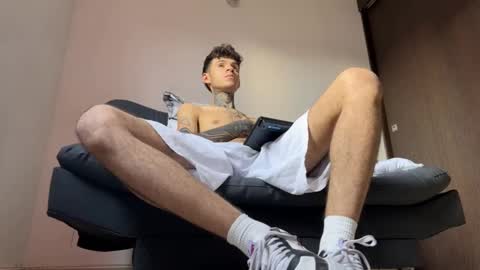   online show from 03-11-25, 05:24