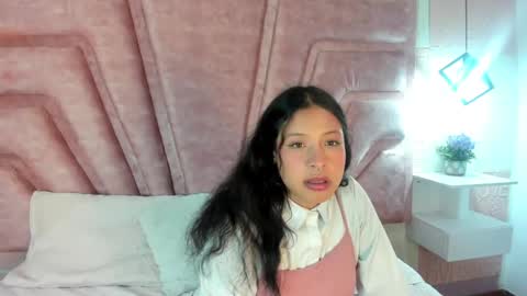 Snapshot of artemis_57 chatting on 05-12-26, 04:42 Artemis online show from 05-12-26, 04:42