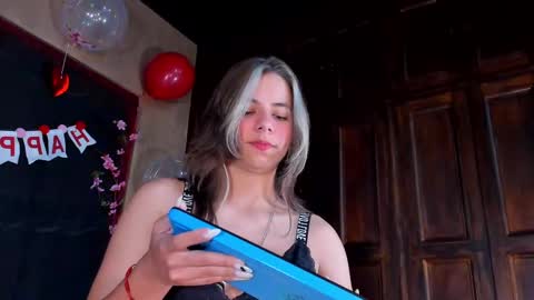 artemisablake online show from 02-18-25, 03:54