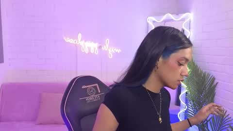 Snapshot of artemiss_tay chatting on 09-15-25, 07:25 artemiss_tay online show from 09-15-25, 07:25