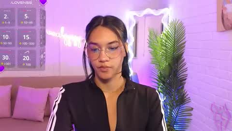 Snapshot of artemiss_tay chatting on 10-13-25, 07:14 artemiss_tay online show from 10-13-25, 07:14