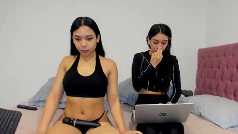 Artemisxvenuss online show from 12-16-25, 03:28