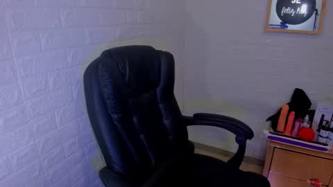 artenisa_tay69 online show from 03-02-26, 04:47