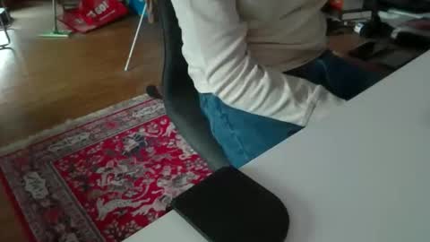 Snapshot of artesian99 chatting on 11-08-25, 09:09 artesian99 online show from 11-08-25, 09:09