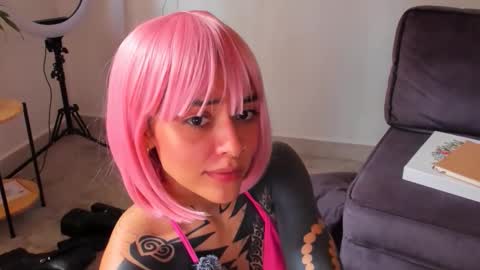 Snapshot of artgea chatting on 09-29-25, 04:12 Linda  independent model artgeea online show from 09-29-25, 04:12