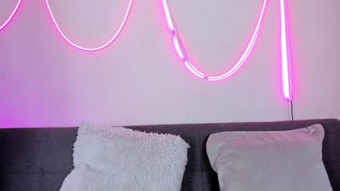 MIA OF artmiajoy online show from 12-17-24, 01:16