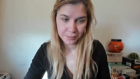 MIA online show from 02-08-25, 01:11