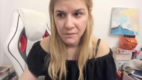 MIA online show from 02-26-25, 06:11