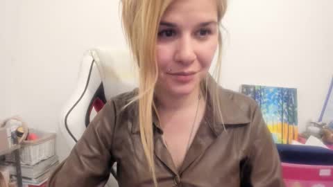 MIA online show from 11-17-25, 12:27