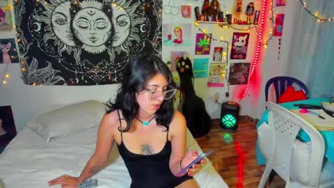 Isabella Cherry online show from 04-02-26, 01:36