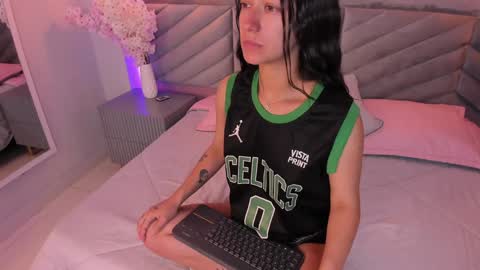 ARY THOMPSON online show from 01-18-25, 07:37