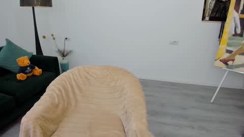 Arya online show from 11-26-25, 04:46