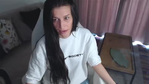 Anna online show from 06-08-26, 05:52
