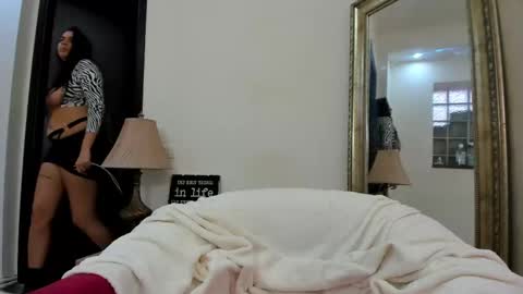 Snapshot of arya_lexa chatting on 02-18-25, 11:55 Arya online show from 02-18-25, 11:55
