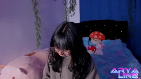 Snapshot of arya_line chatting on 01-23-25, 02:12 Arys online show from 01-23-25, 02:12