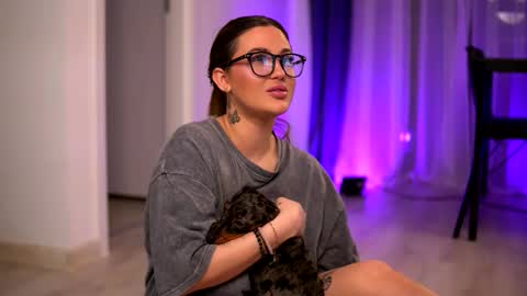 Lunaa  online show from 11-27-25, 07:27