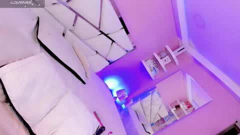 Snapshot of aryajanee chatting on 11-26-25, 06:14 aryajanee online show from 11-26-25, 06:14