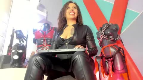 aryfox77 online show from 06-08-26, 06:41