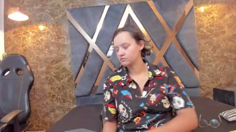 AsamiHattori  online show from 10-06-25, 11:18