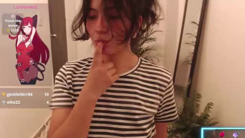 Snapshot of asaray_t chatting on 02-21-26, 12:55 Saray online show from 02-21-26, 12:55