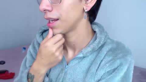 Ash online show from 03-10-26, 06:35