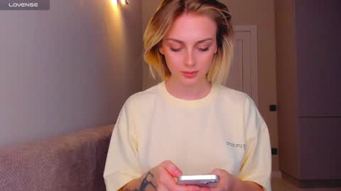 Snapshot of ashbunny_ chatting on 12-05-24, 06:00 your pretty Ashley online show from 12-05-24, 06:00