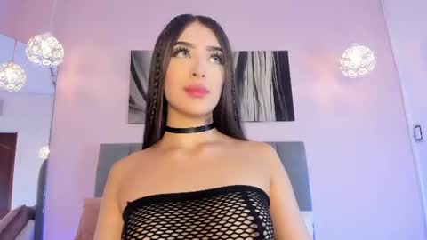 Ashely online show from 06-17-26, 07:59