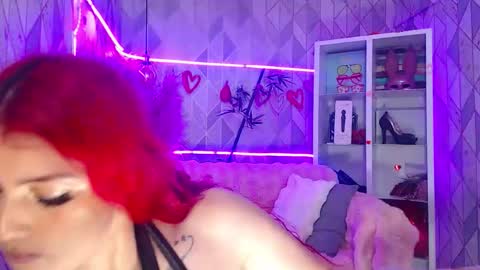 Snapshot of asheybakerx chatting on 11-09-25, 11:08 Ashey online show from 11-09-25, 11:08