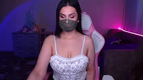   Yasmina   online show from 02-02-25, 04:59